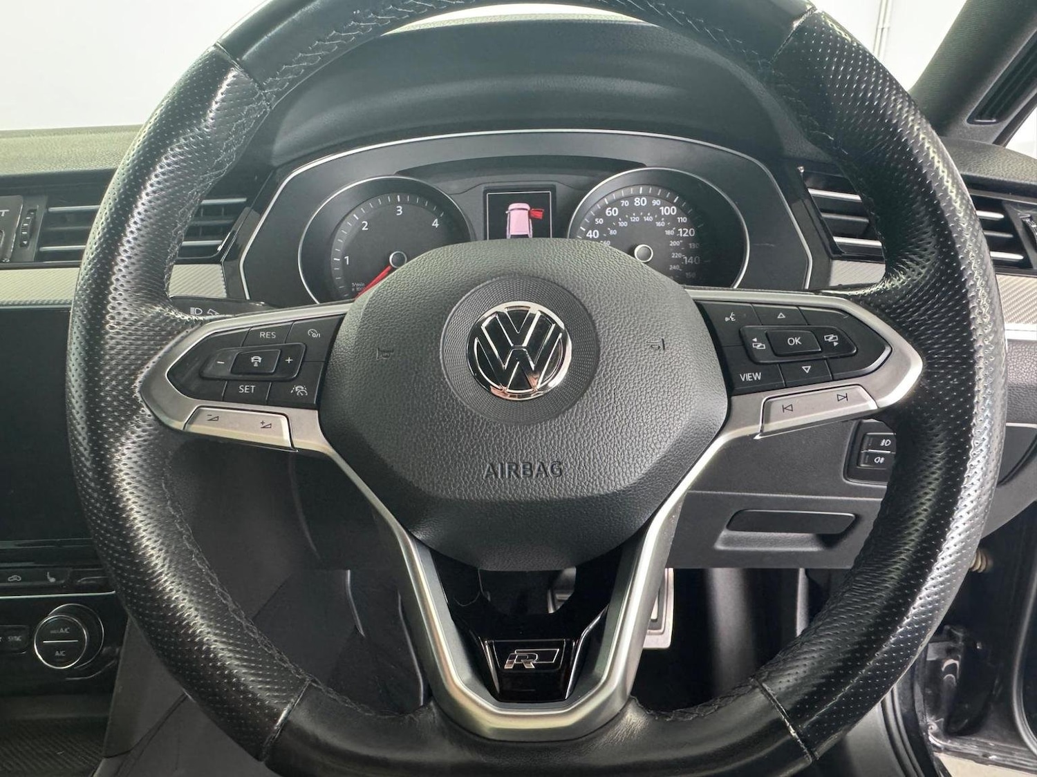 Used Volkswagen Passat 2020 for sale - 76769270: Photo 29