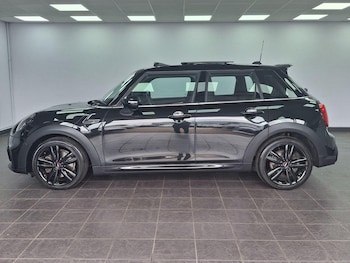 Used MINI Hatch 2023 for sale - 78876392: Photo