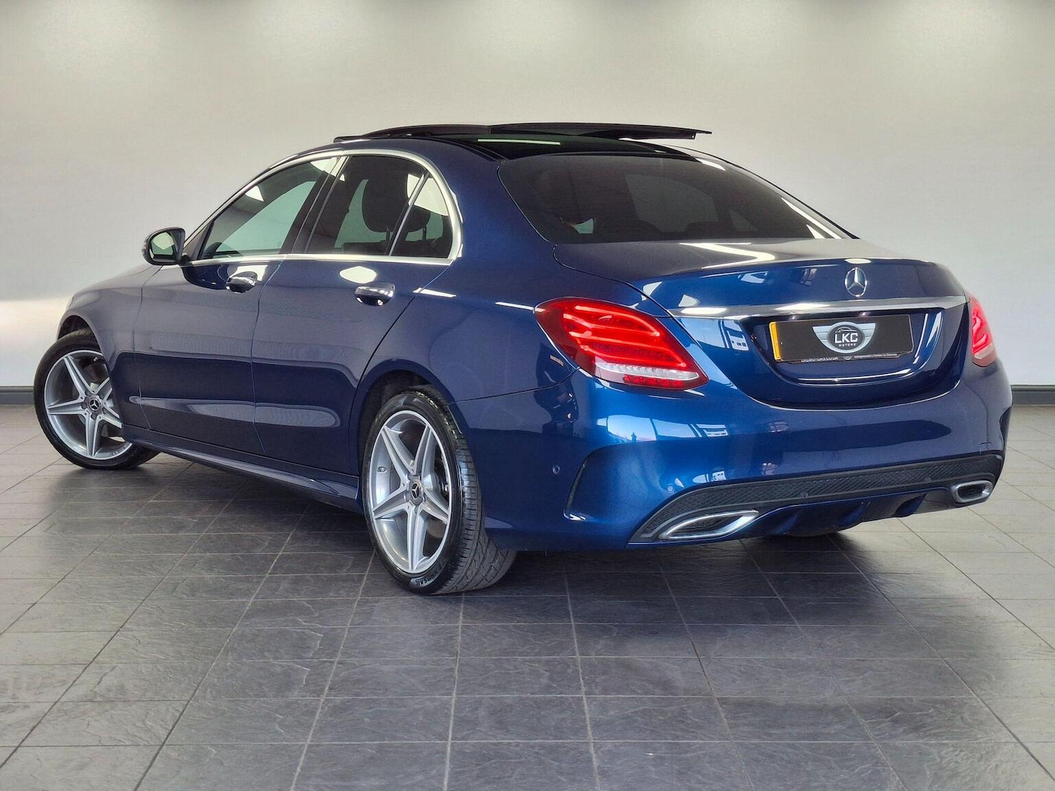 Used Mercedes-Benz C Class 2017 for sale - 77807234: Photo 12