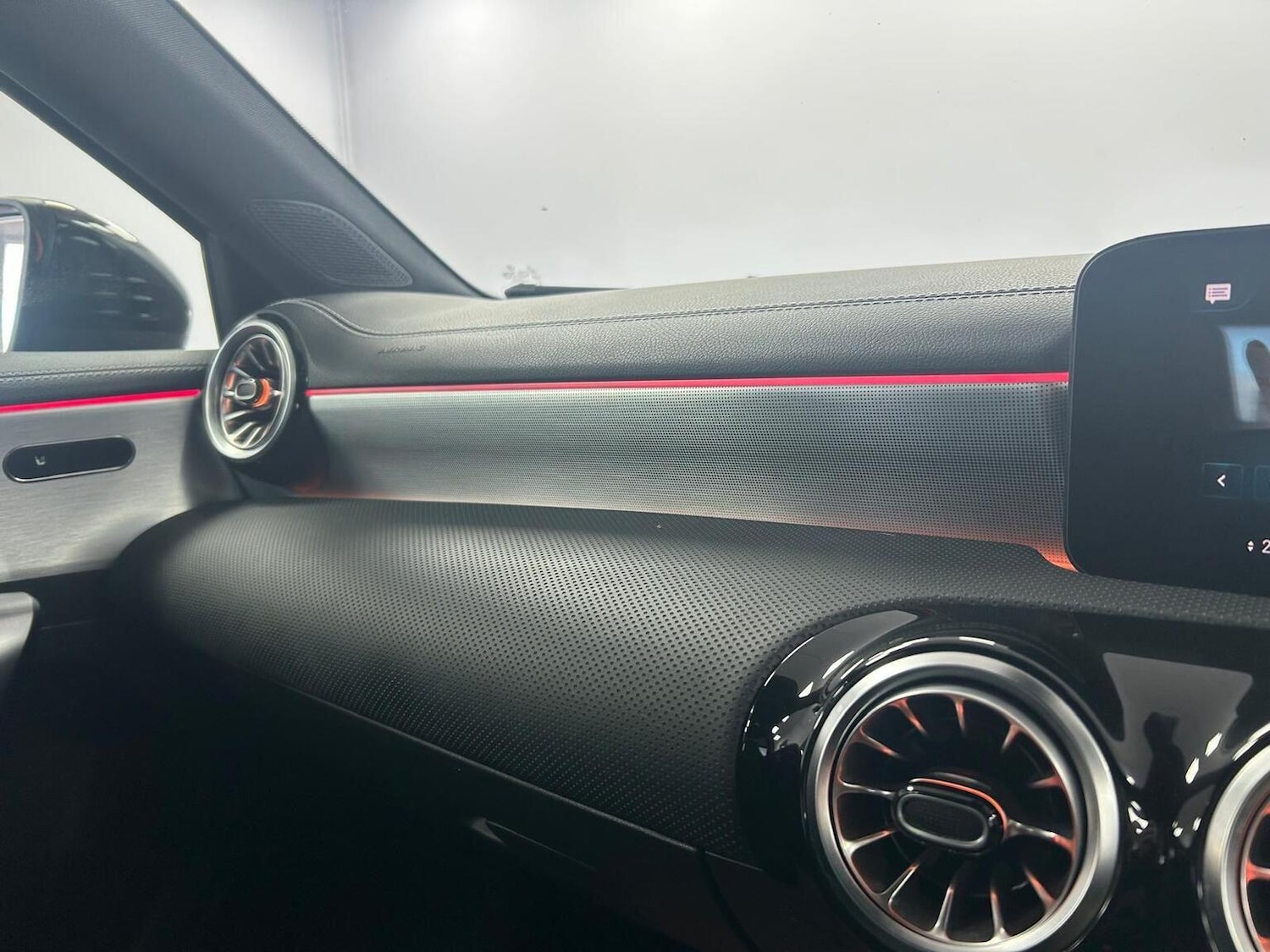 Used Mercedes-Benz A-Class 2021 for sale - 76924488: Photo 11