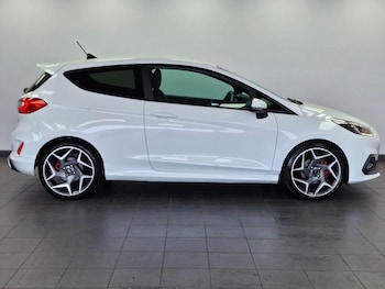 Used Ford Fiesta 2019 for sale - 77781700: Photo