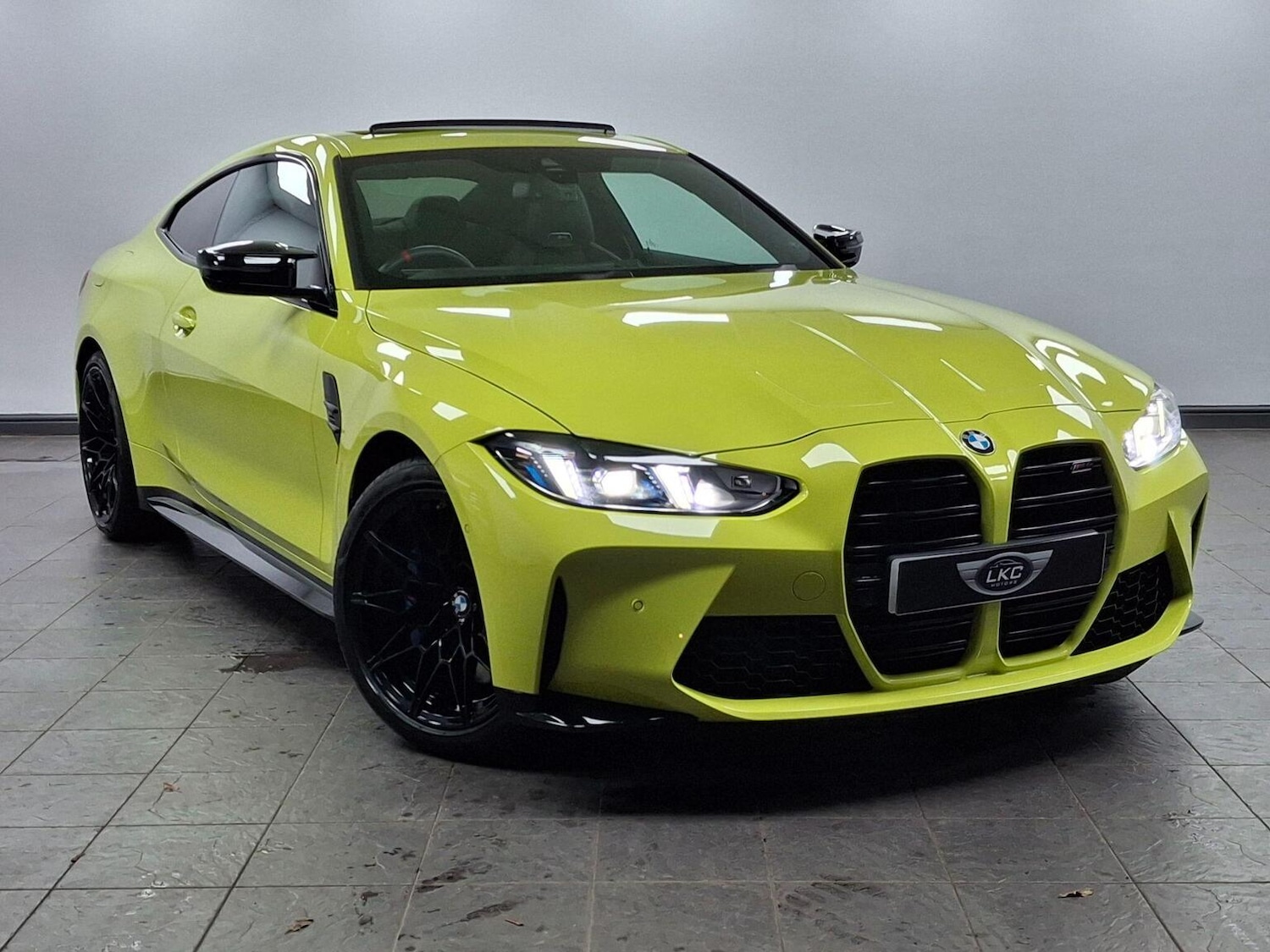 Used BMW M4 2025 for sale - 77237025: Photo 3