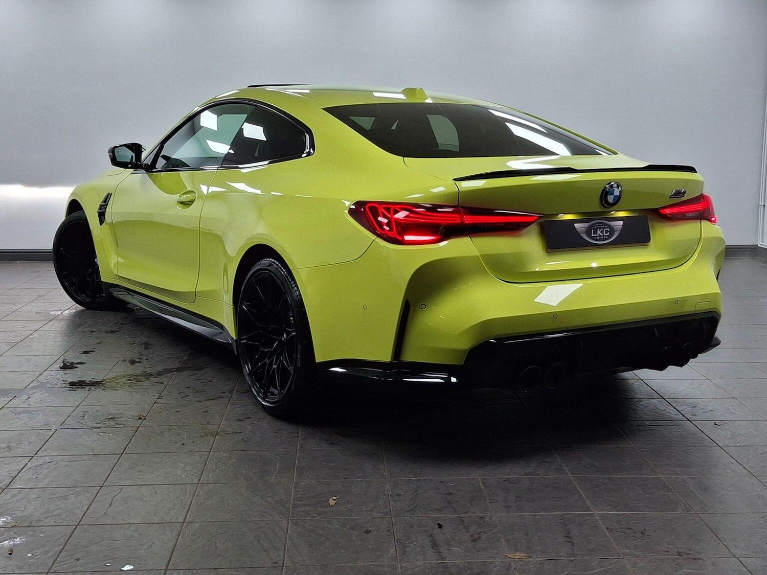 Used BMW M4 2025 for sale - 77237025: Photo 4