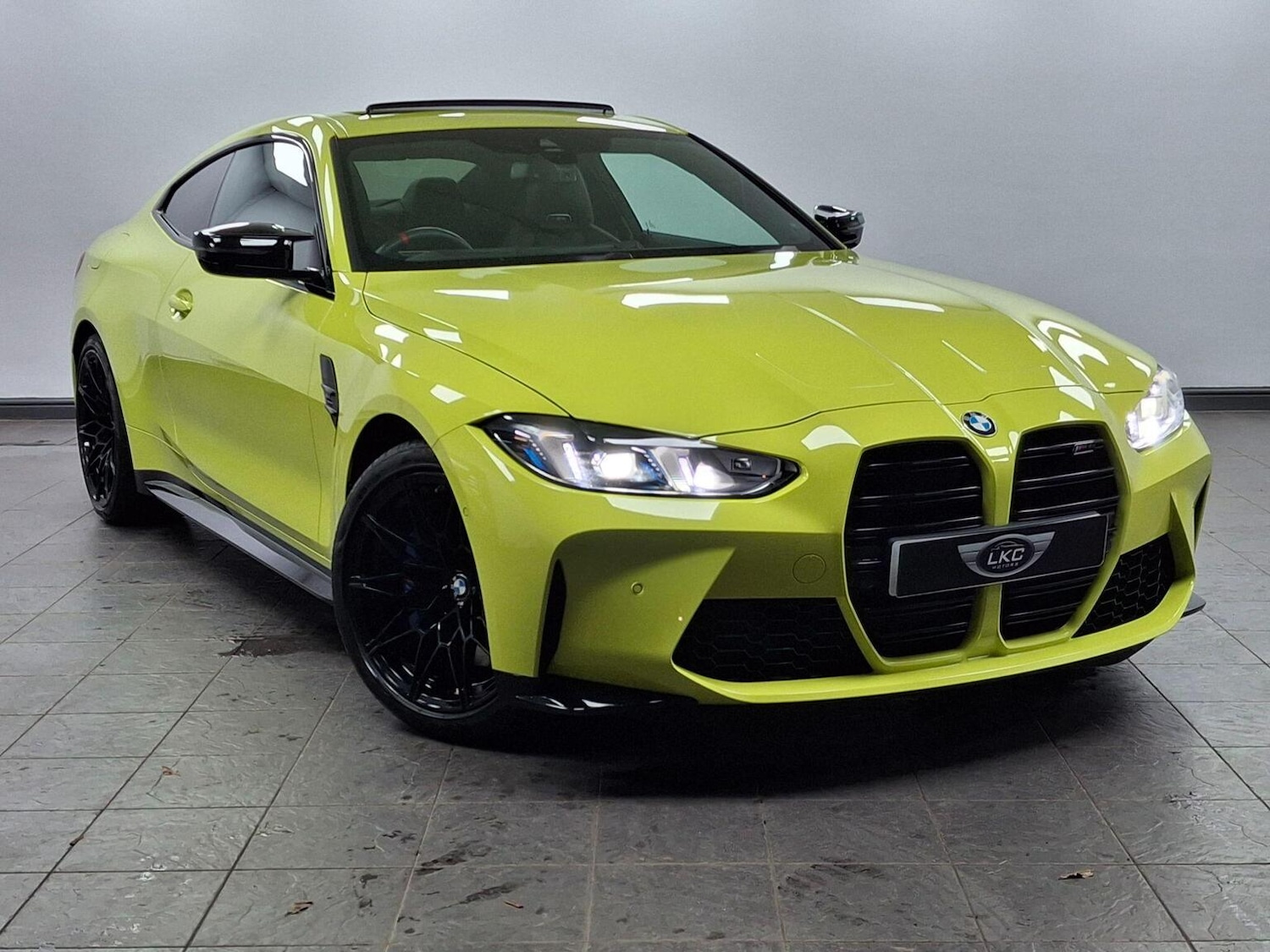 Used BMW M4 2025 for sale - 77237025: Photo 5