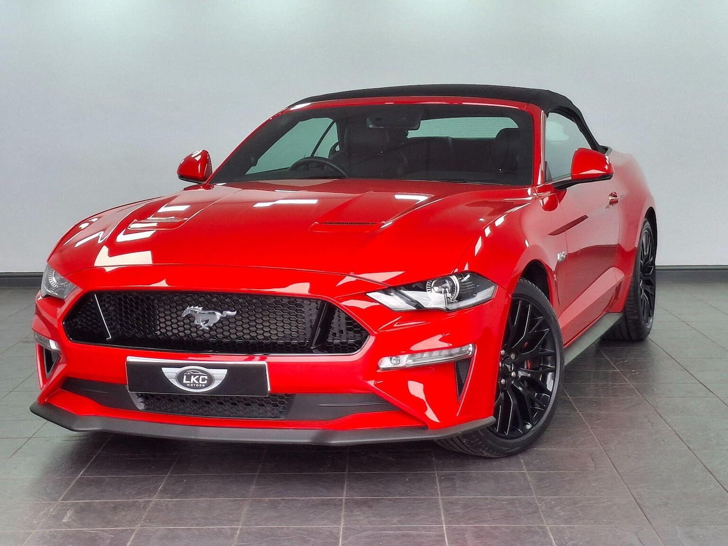 Used Ford Mustang 2020 for sale - 76497404: Photo 1