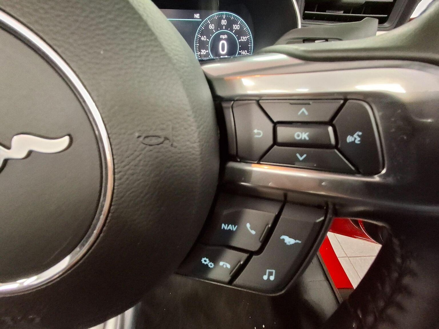 Used Ford Mustang 2020 for sale - 76497404: Photo 32