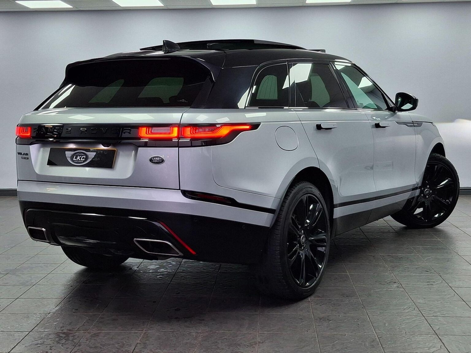 Used Land Rover Range Rover Velar 2019 for sale - 77707189: Photo 14