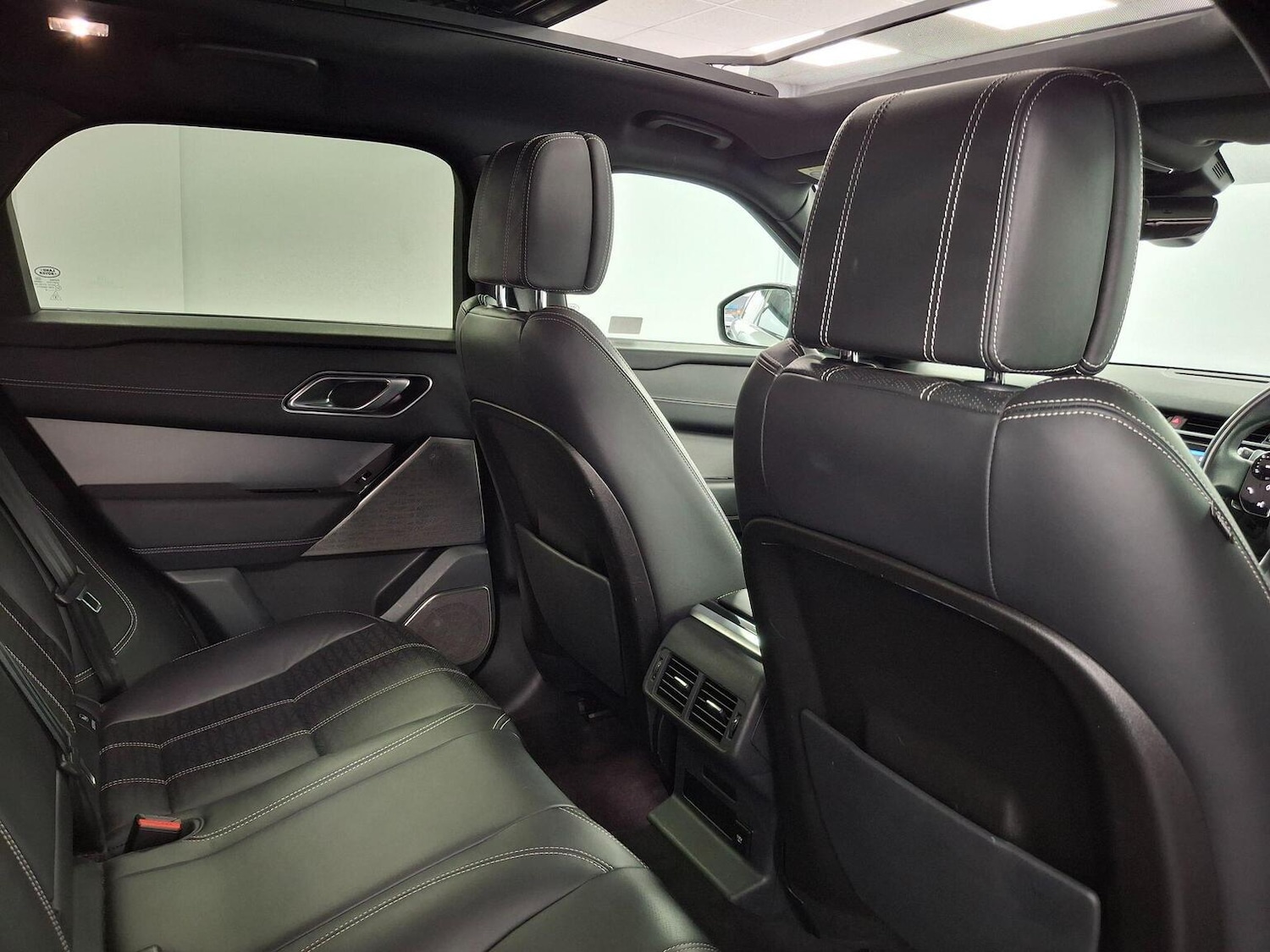 Used Land Rover Range Rover Velar 2019 for sale - 77707189: Photo 18