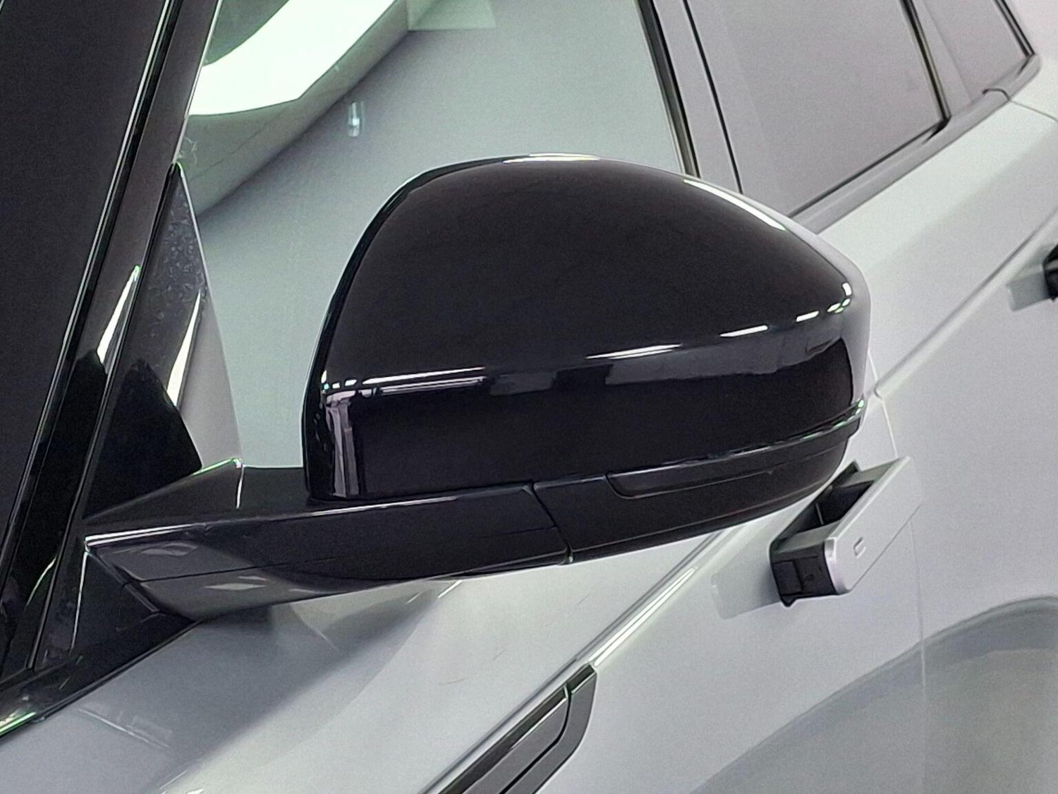 Used Land Rover Range Rover Velar 2019 for sale - 77707189: Photo 21