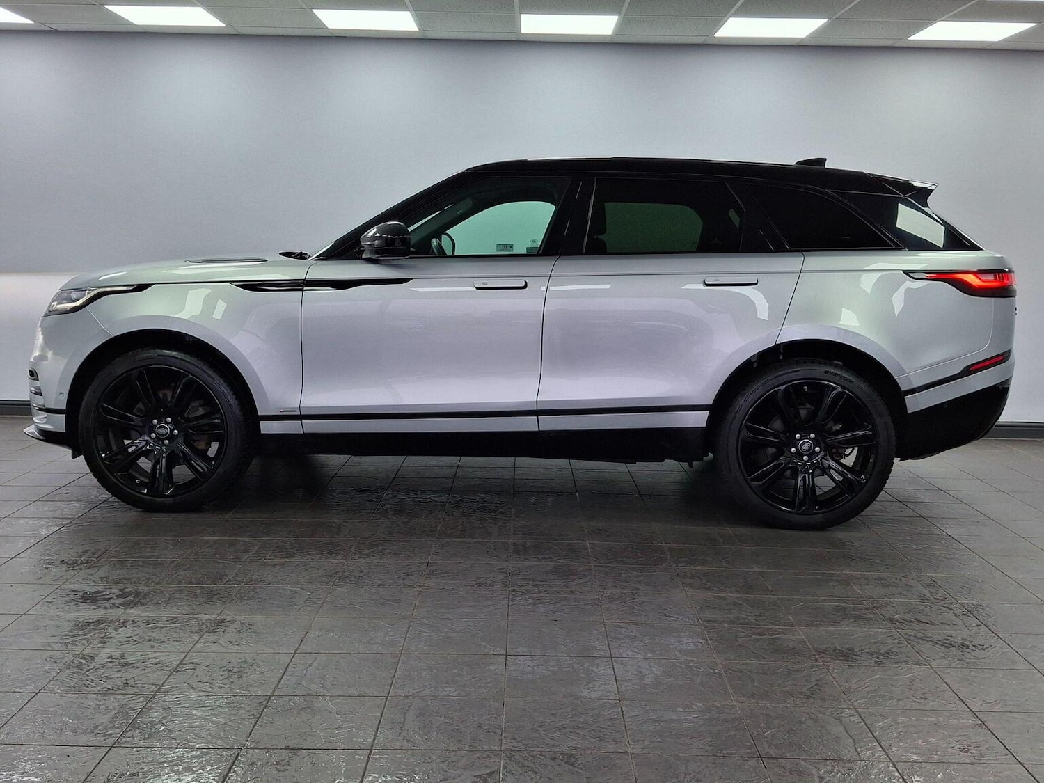 Used Land Rover Range Rover Velar 2019 for sale - 77707189: Photo 61