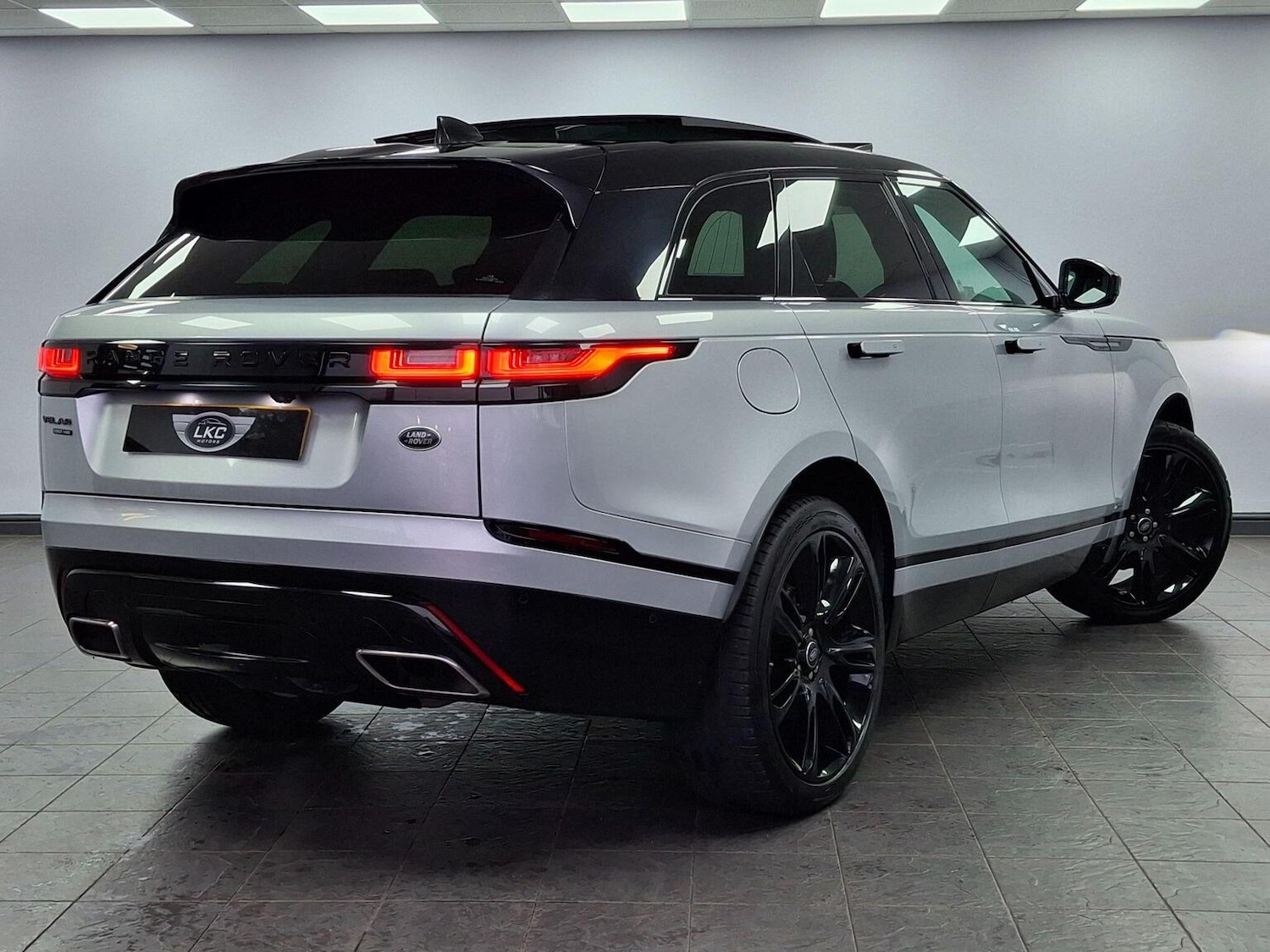 Used Land Rover Range Rover Velar 2019 for sale - 77707189: Photo 71