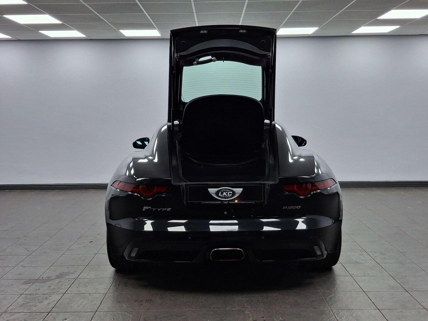 Used Jaguar F-Type 2018 for sale - 76560050: Photo 25