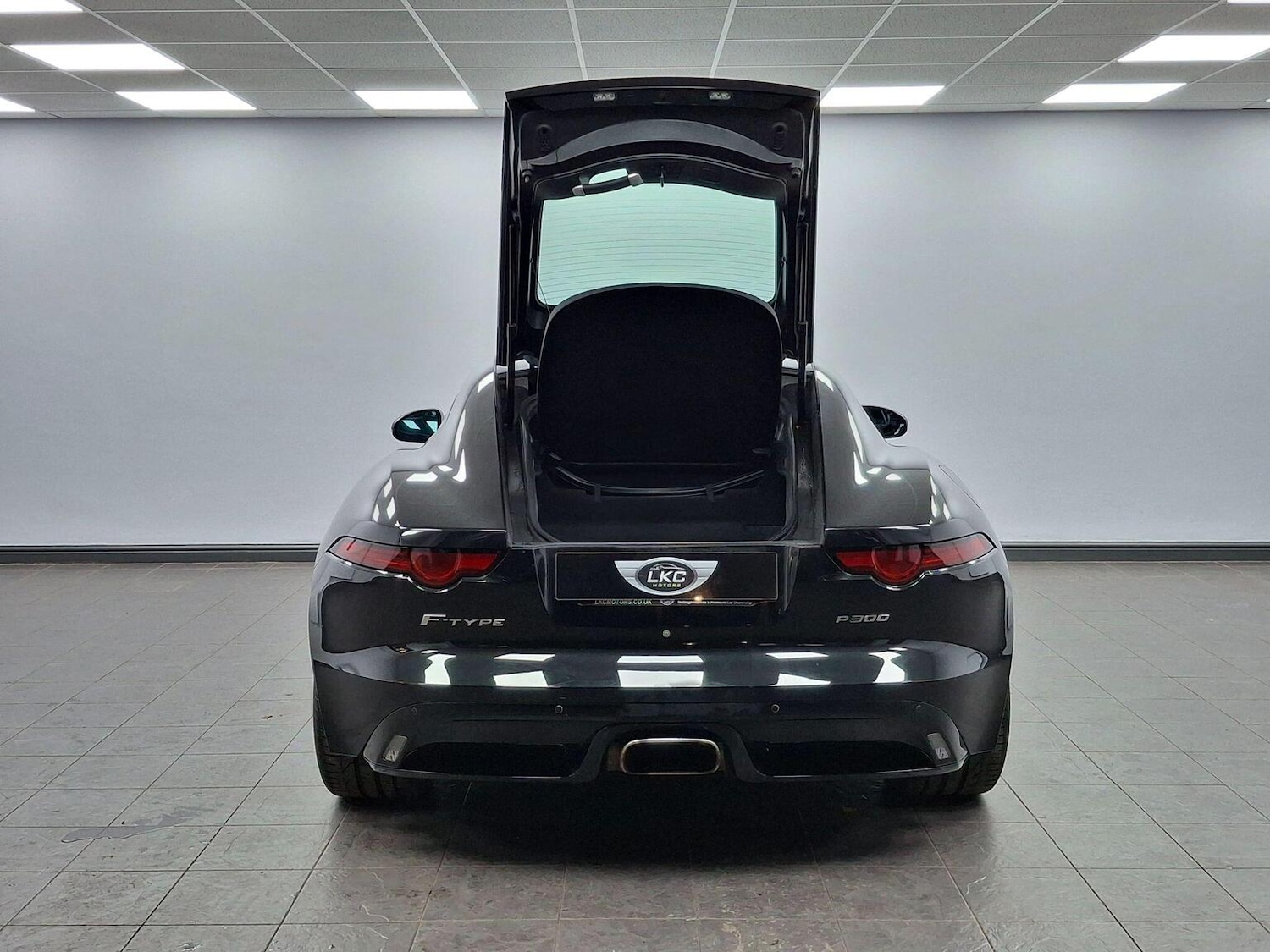 Used Jaguar F-Type 2018 for sale - 76560050: Photo 44