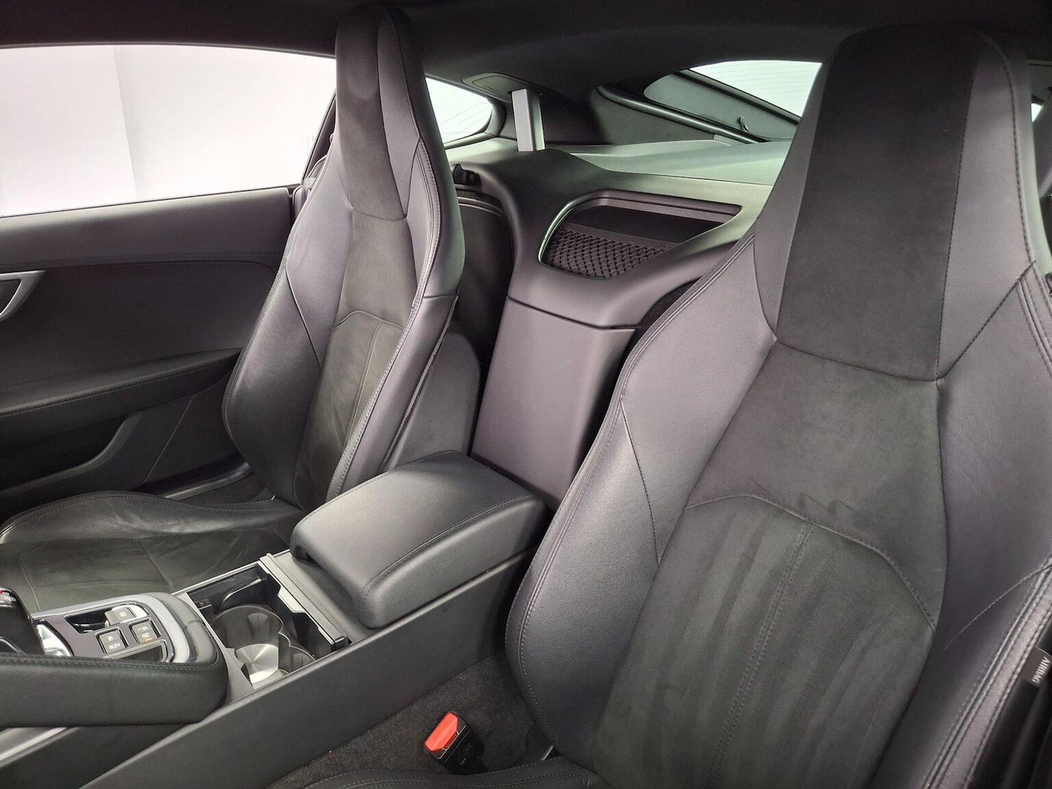 Used Jaguar F-Type 2018 for sale - 76560050: Photo 57