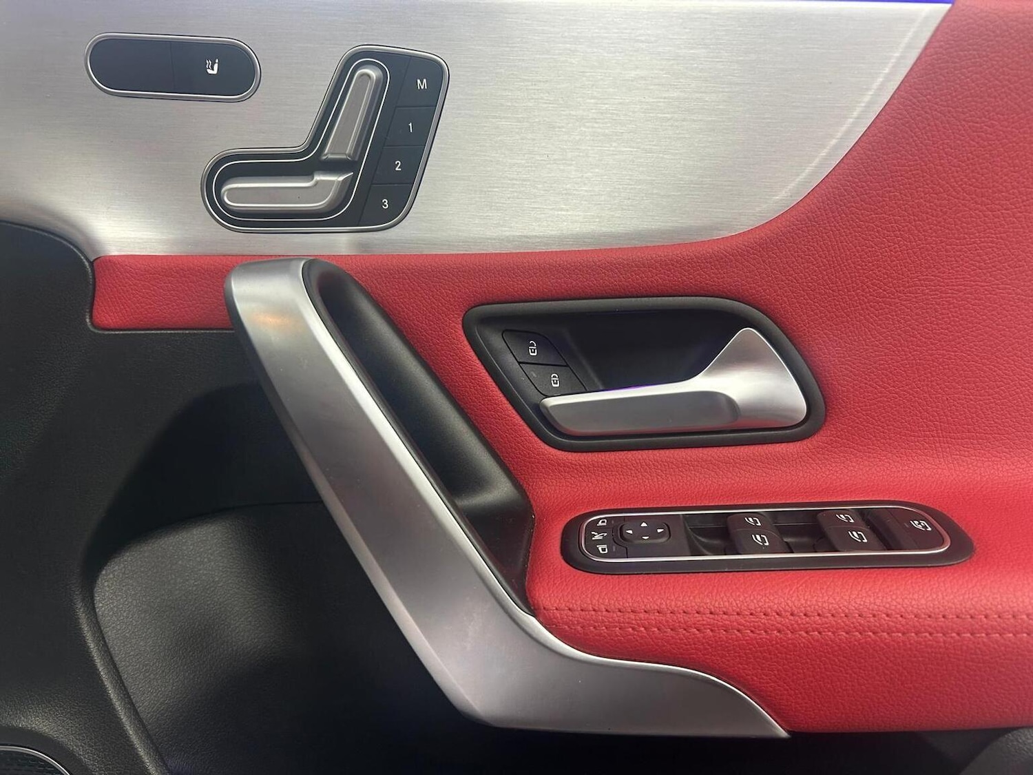 Used Mercedes-Benz A-Class 2019 for sale - 77535992: Photo 41