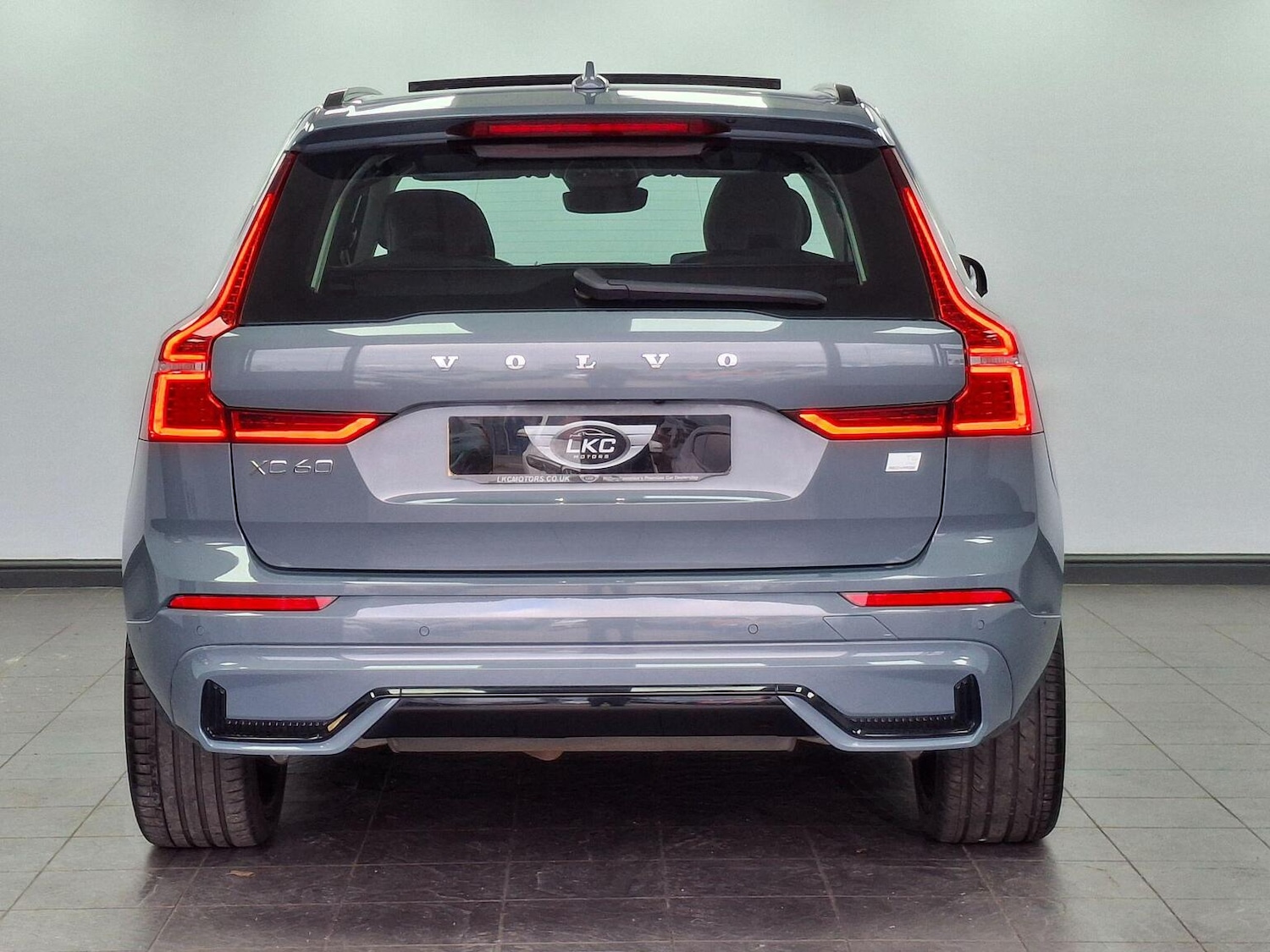 Used Volvo XC60 2023 for sale - 76769868: Photo 18