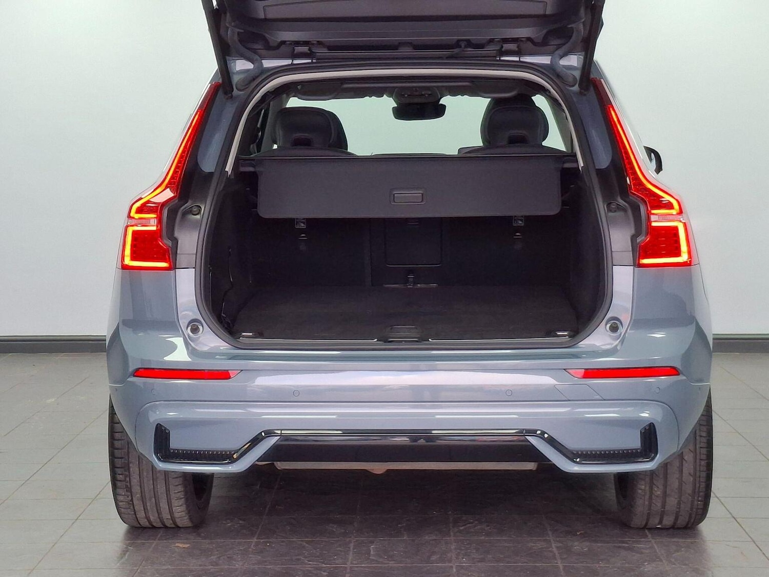 Used Volvo XC60 2023 for sale - 76769868: Photo 32