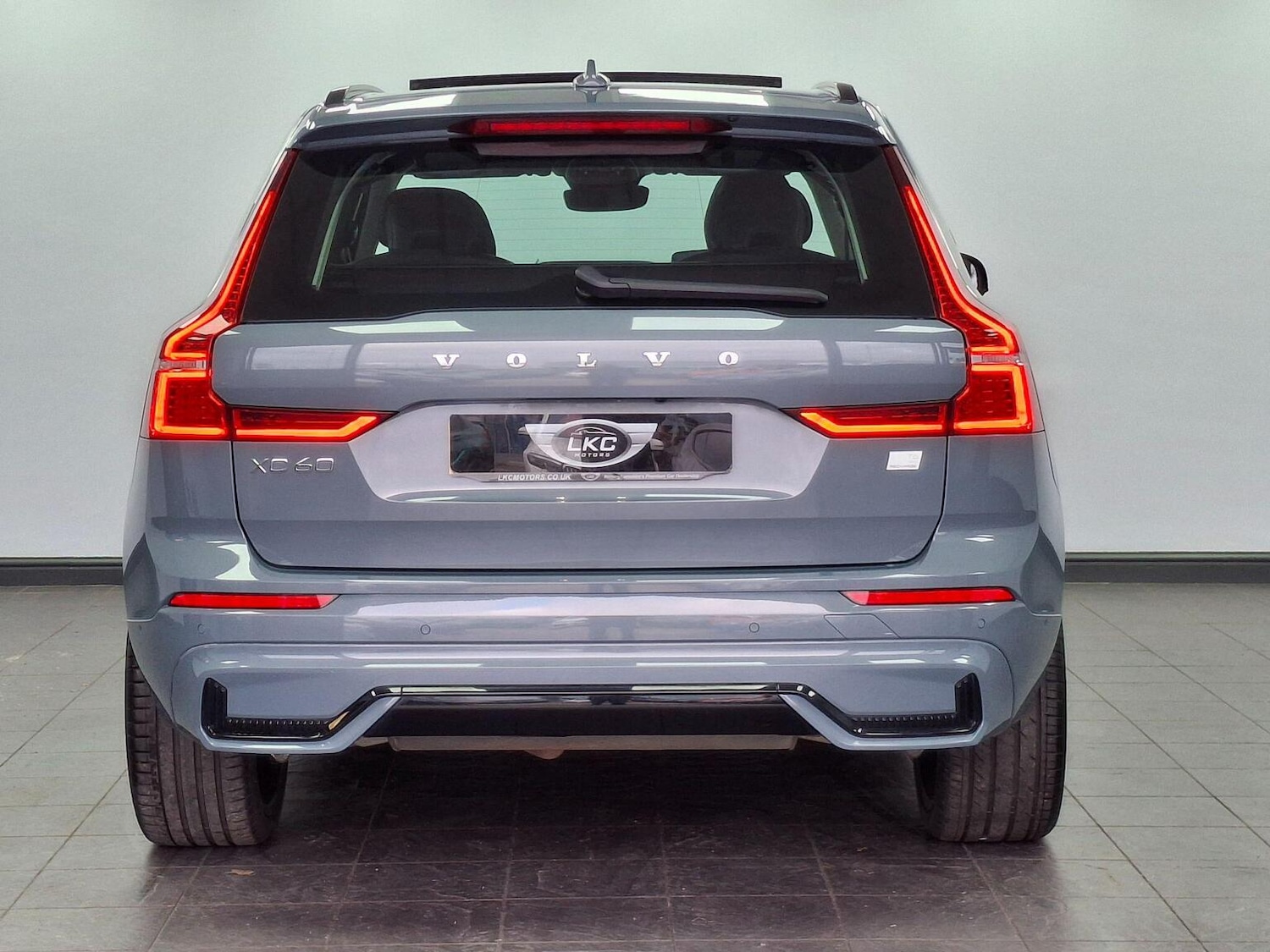 Used Volvo XC60 2023 for sale - 76769868: Photo 33