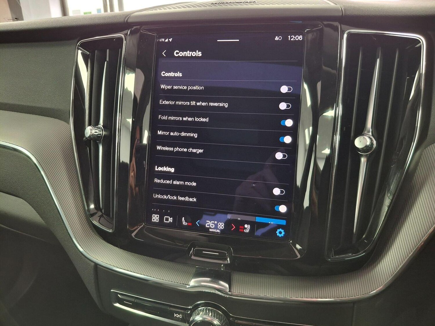 Used Volvo XC60 2023 for sale - 76769868: Photo 37