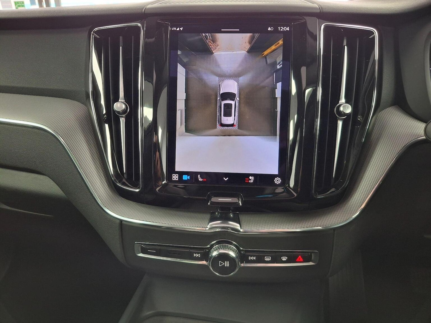 Used Volvo XC60 2023 for sale - 76769868: Photo 47