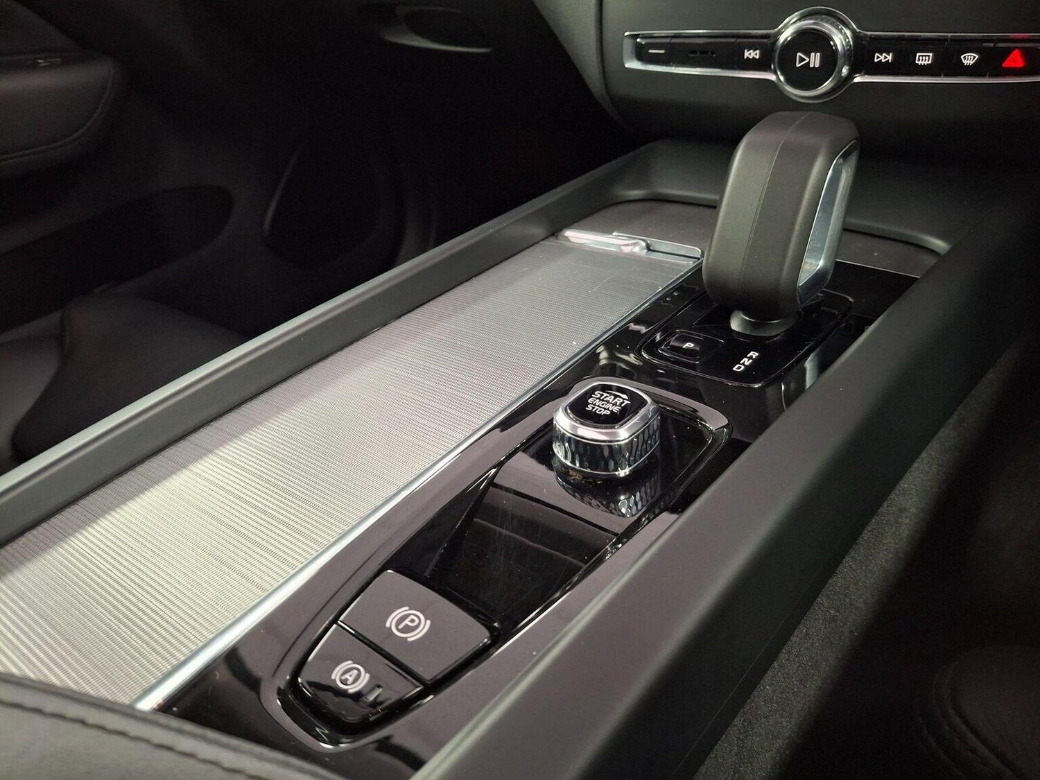 Used Volvo XC60 2023 for sale - 76769868: Photo 49