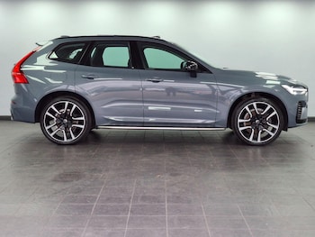 Used Volvo XC60 2023 for sale - 76769868: Photo