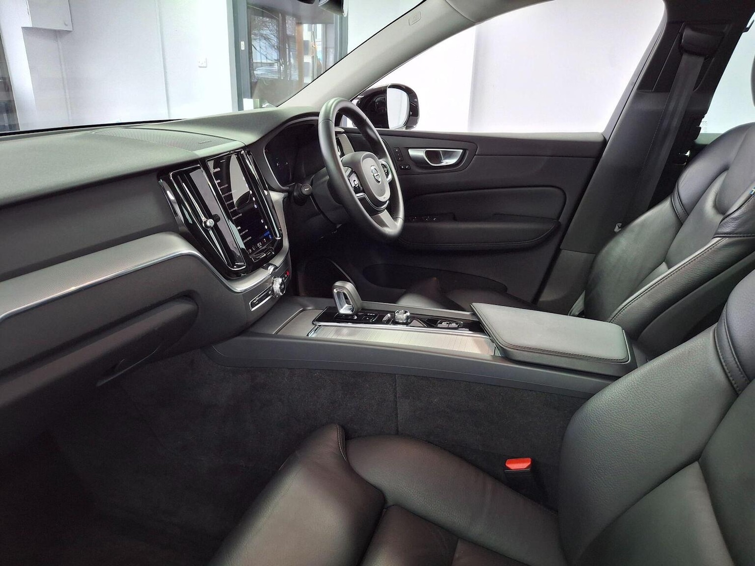 Used Volvo XC60 2023 for sale - 76769868: Photo 51