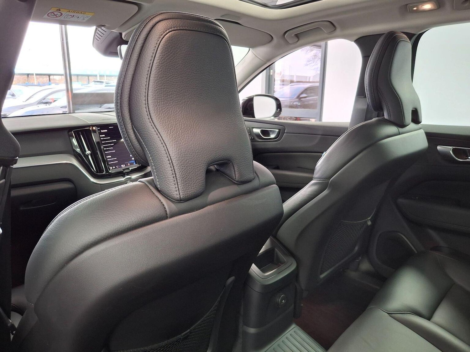 Used Volvo XC60 2023 for sale - 76769868: Photo 53