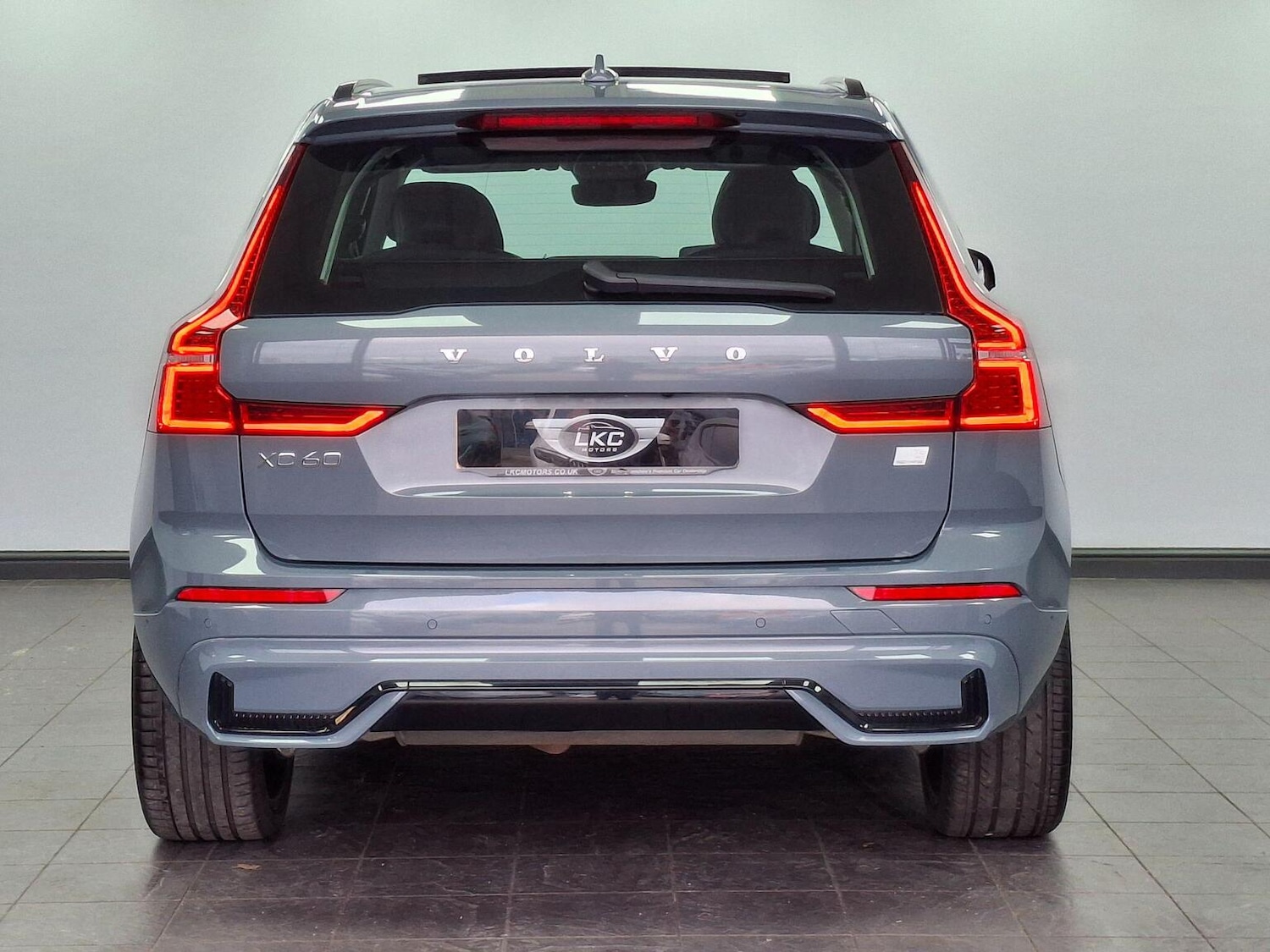 Used Volvo XC60 2023 for sale - 76769868: Photo 58