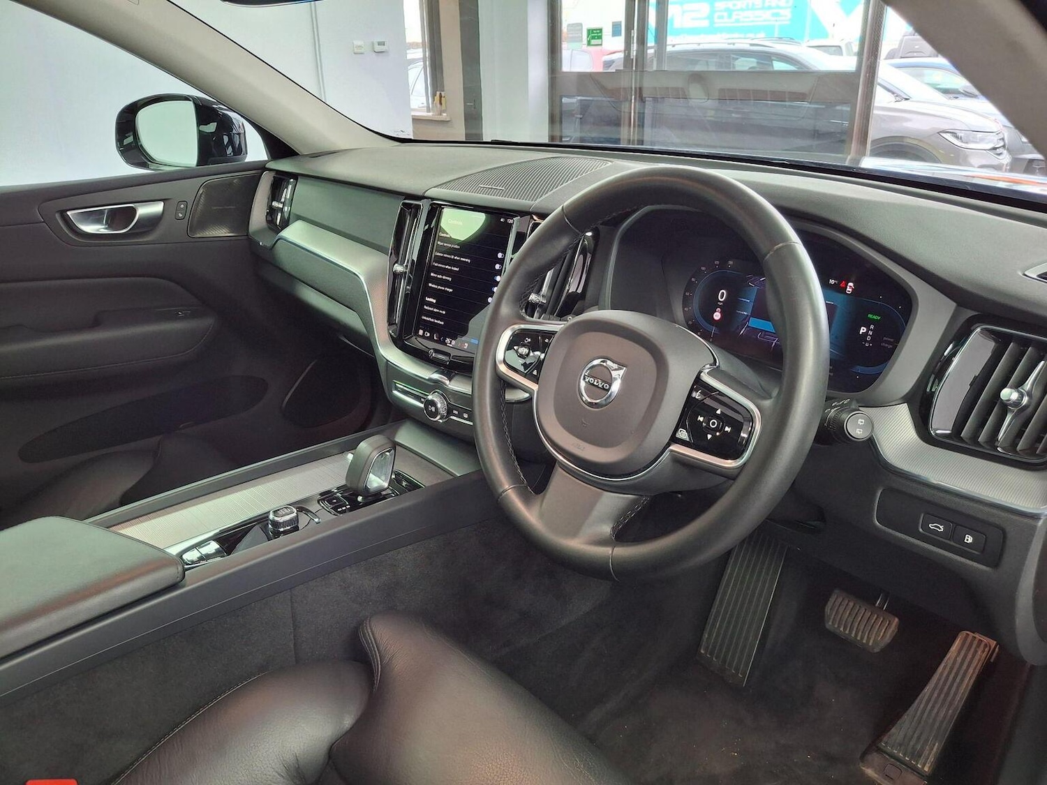 Used Volvo XC60 2023 for sale - 76769868: Photo 81