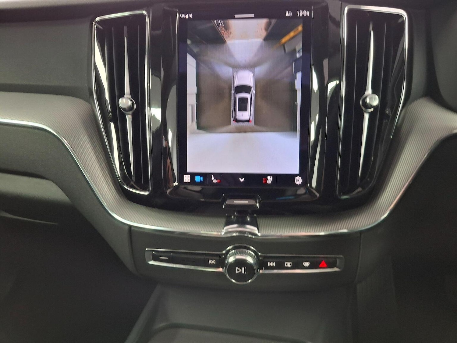 Used Volvo XC60 2023 for sale - 76769868: Photo 85