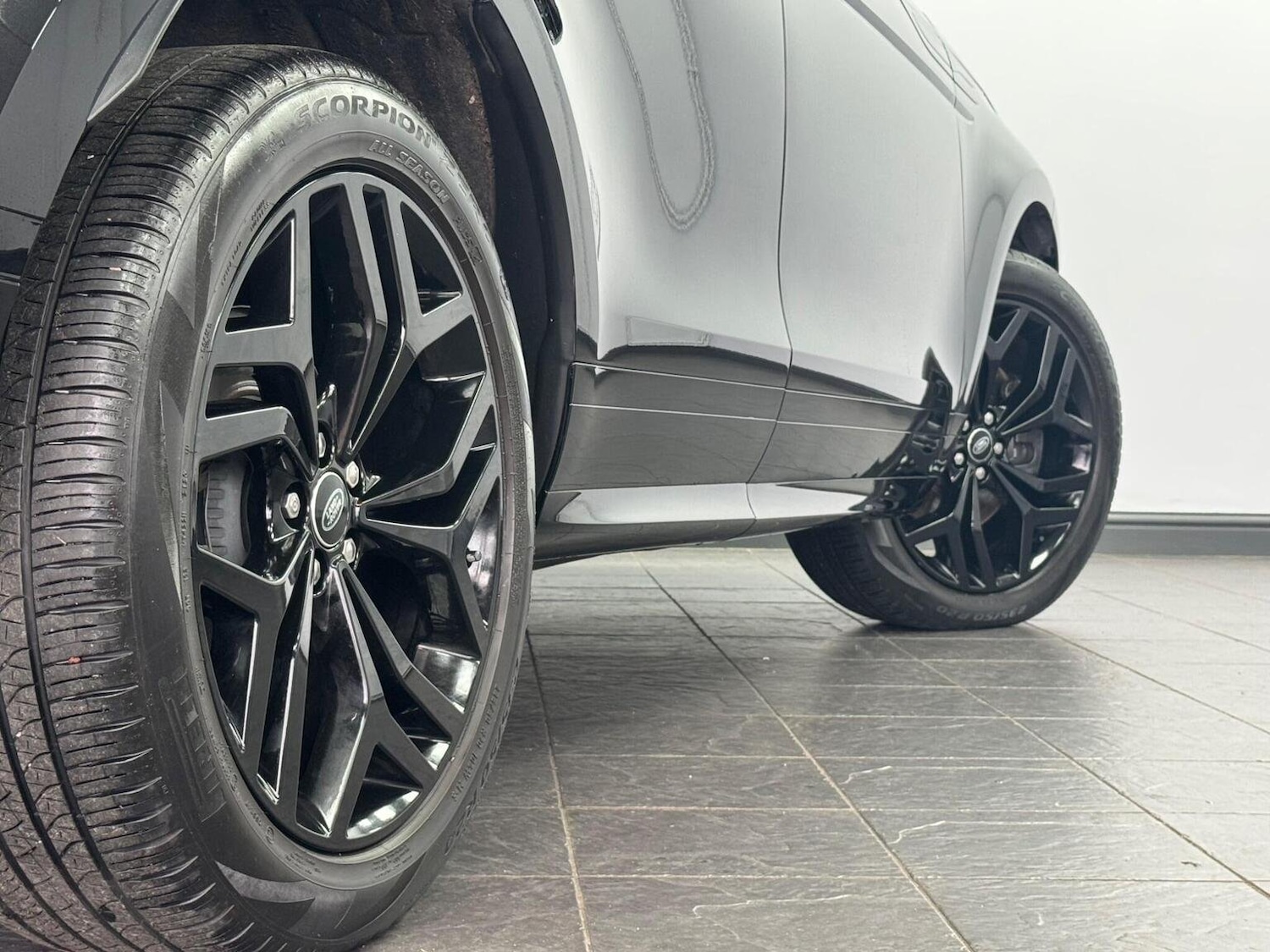 Used Land Rover Range Rover Evoque 2023 for sale - 77897782: Photo 19