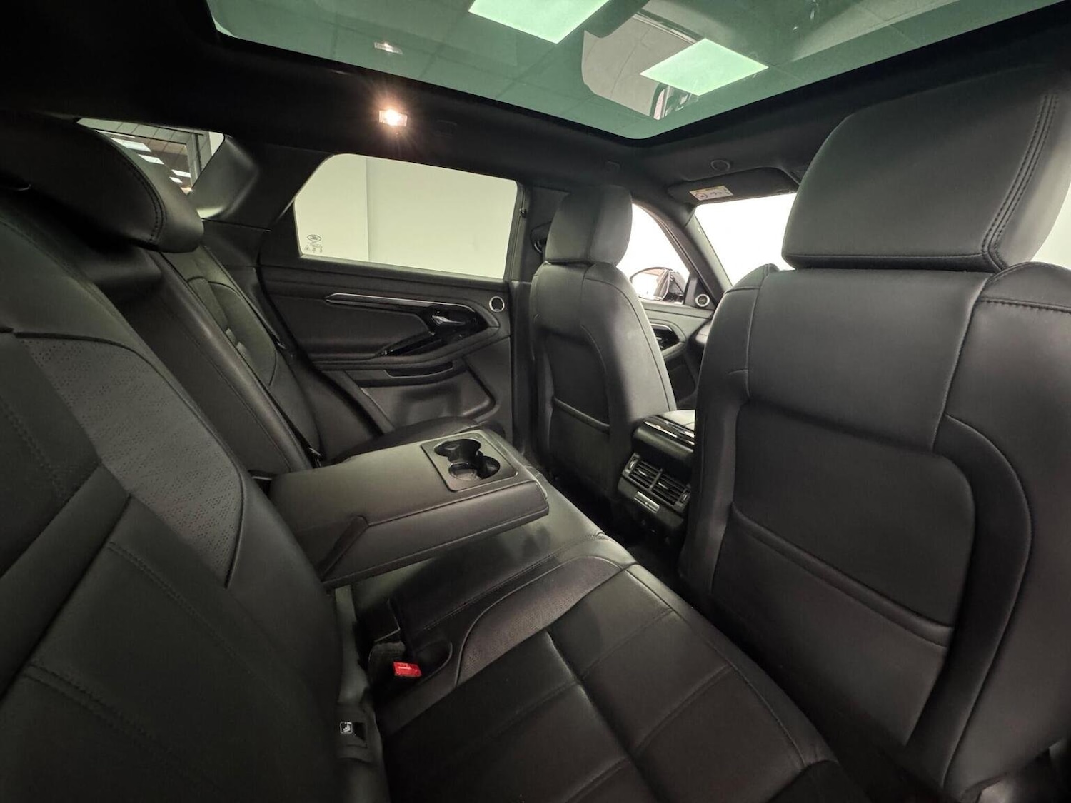 Used Land Rover Range Rover Evoque 2023 for sale - 77897782: Photo 33