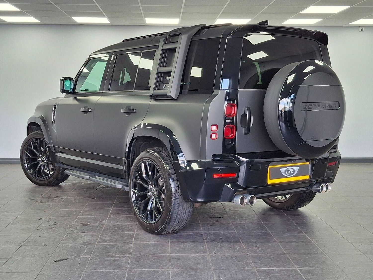 Used Land Rover Defender 2020 for sale - 77028018: Photo 39