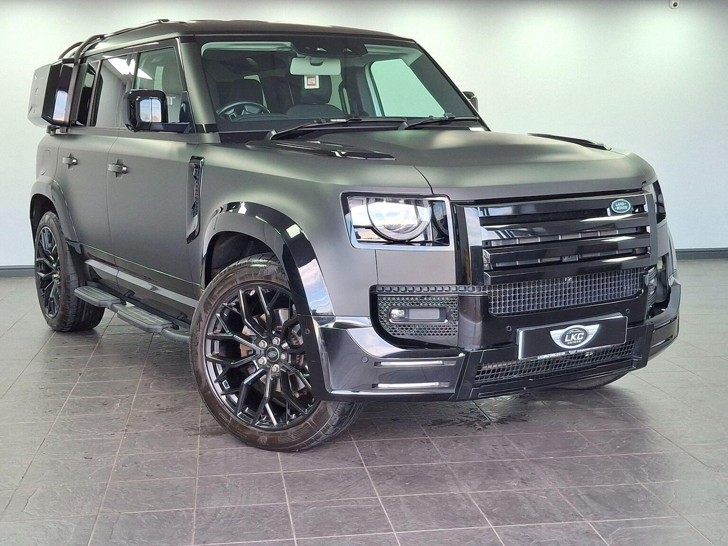 Used Land Rover Defender 2020 for sale - 77028018: Photo 57