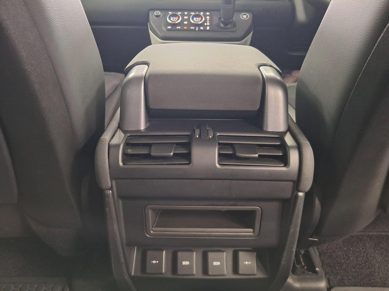 Used Land Rover Defender 2020 for sale - 77028018: Photo 75