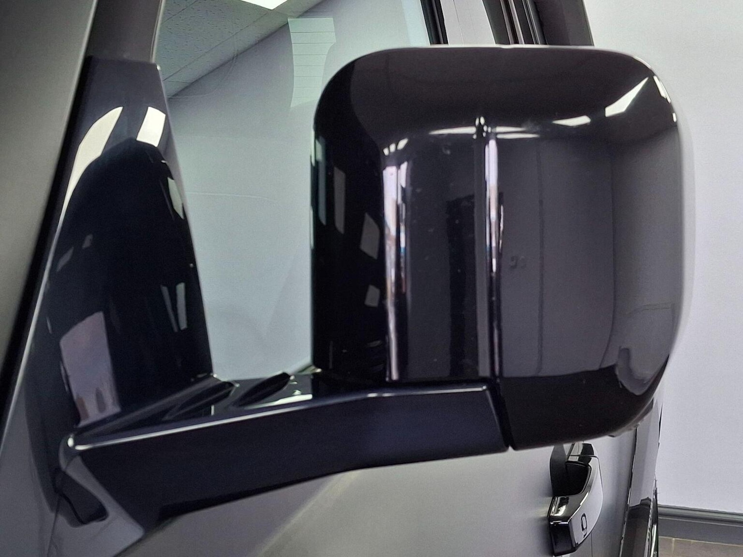 Used Land Rover Defender 2020 for sale - 77028018: Photo 87