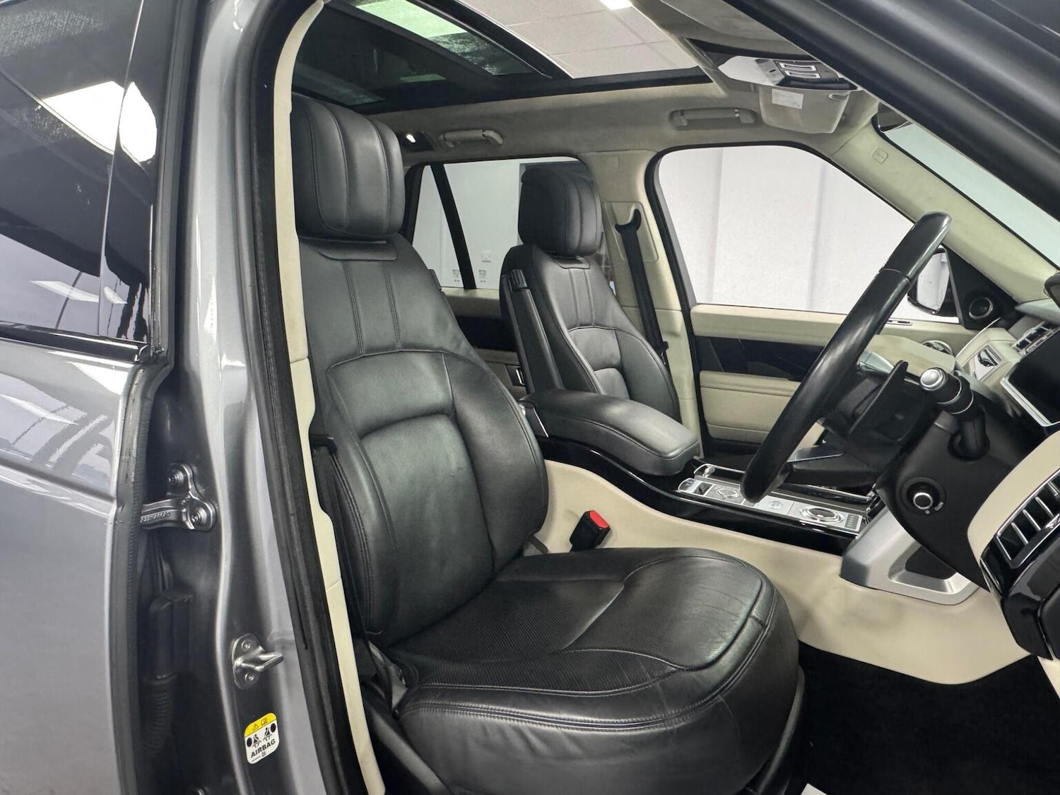 Used Land Rover Range Rover 2021 for sale - 76560051: Photo 5