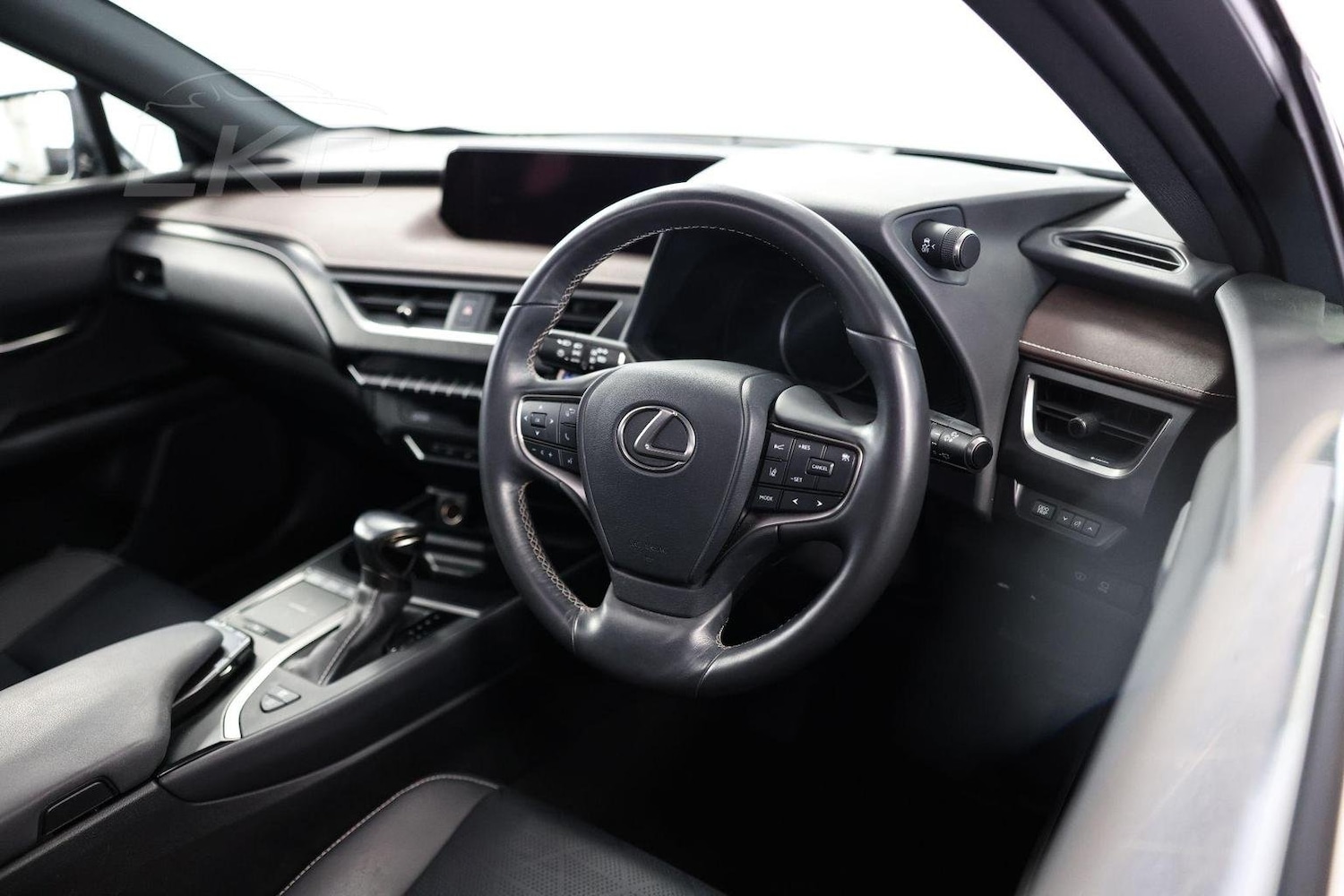 Used Lexus UX 2021 for sale - 77464618: Photo 3