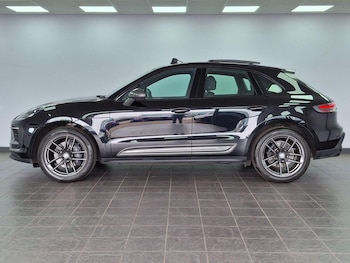 Used Porsche Macan 2023 for sale - 78526436: Photo