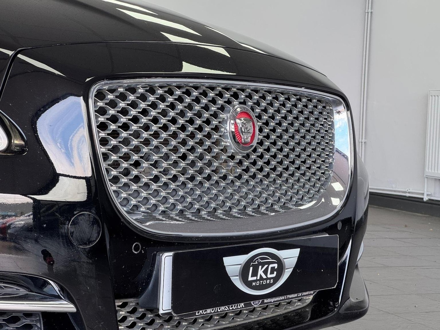 Used Jaguar XJ 2017 for sale - 76794589: Photo 21