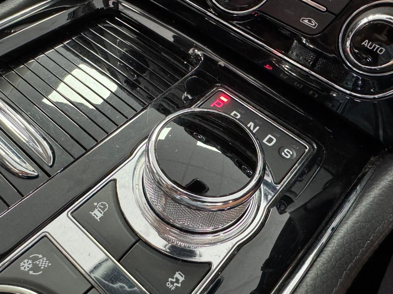 Used Jaguar XJ 2017 for sale - 76794589: Photo 25