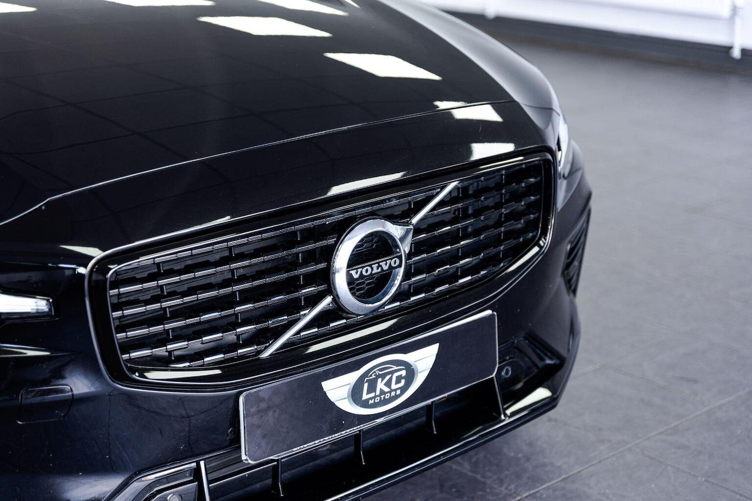 Used Volvo V60 2021 for sale - 75962620: Photo 11