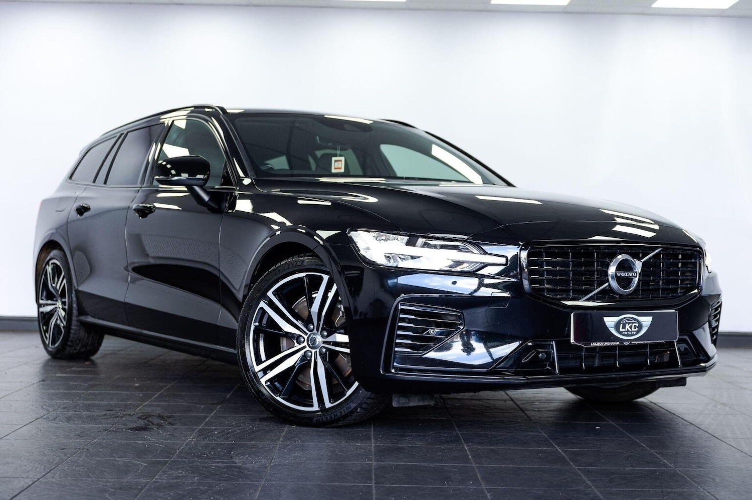 Used Volvo V60 2021 for sale - 75962620: Photo 14