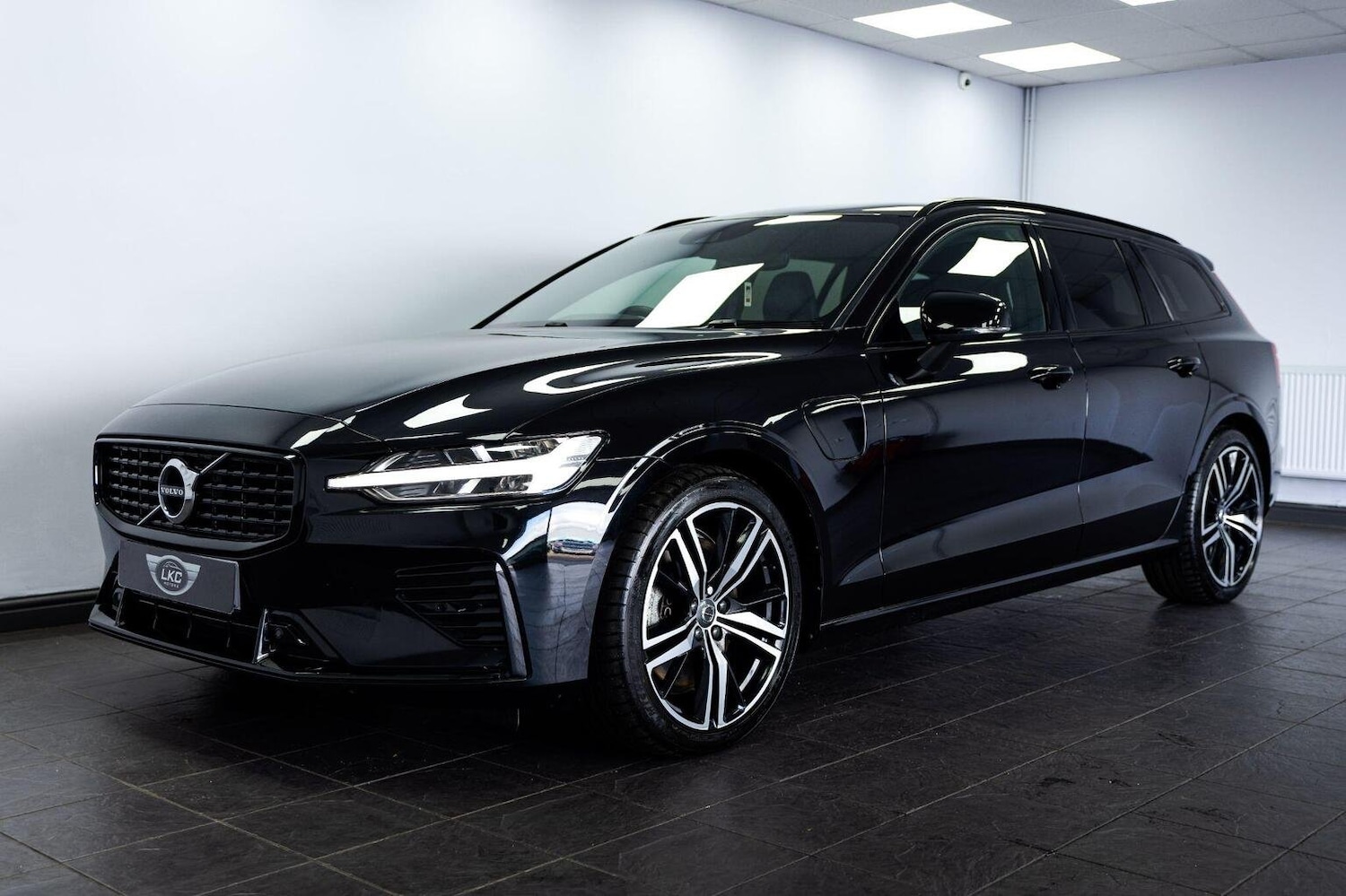 Used Volvo V60 2021 for sale - 75962620: Photo 19