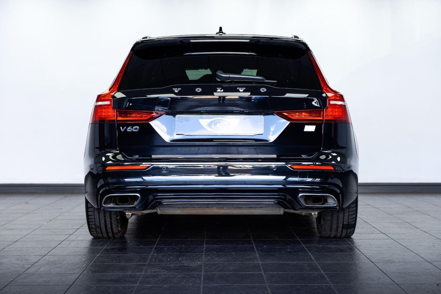 Used Volvo V60 2021 for sale - 75962620: Photo 32