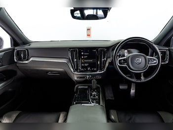 Used Volvo V60 2021 for sale - 75962620: Photo
