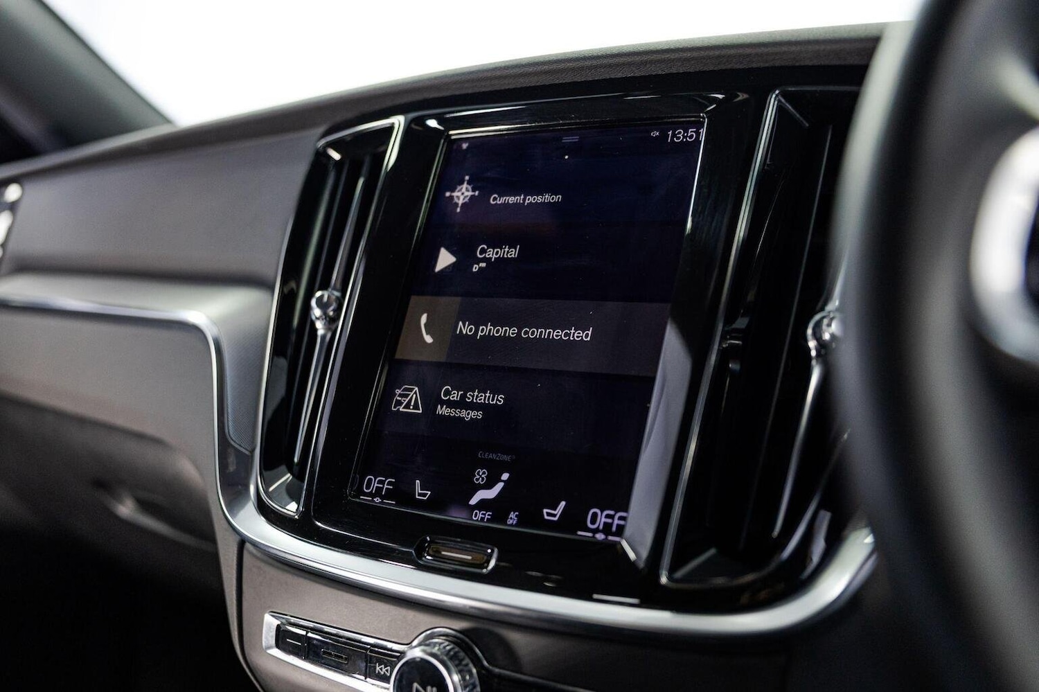 Used Volvo V60 2021 for sale - 75962620: Photo 43