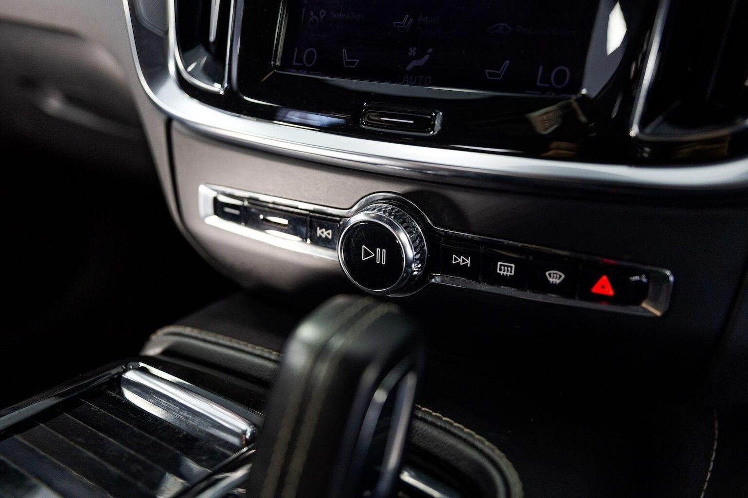 Used Volvo V60 2021 for sale - 75962620: Photo 52