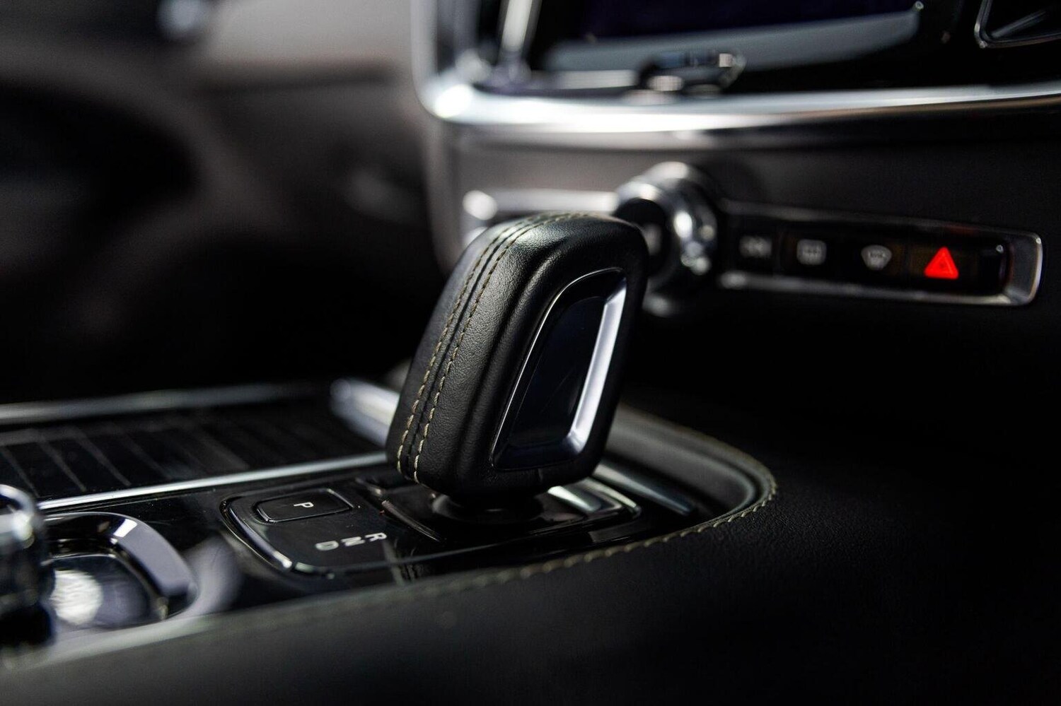 Used Volvo V60 2021 for sale - 75962620: Photo 54